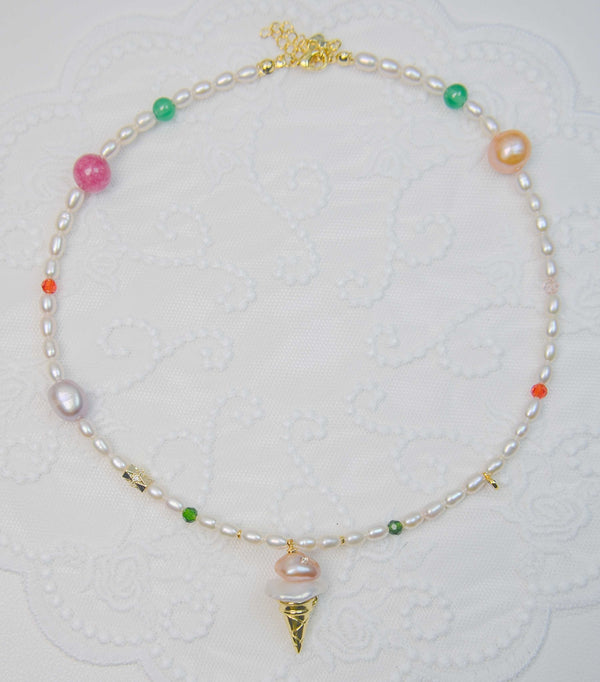 Retro Palace Pearl Necklace