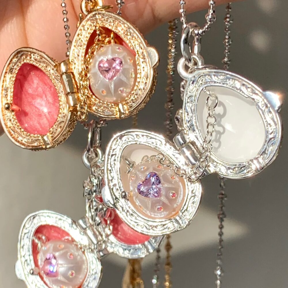 Enamel Sweetheart Egg Necklace 8
