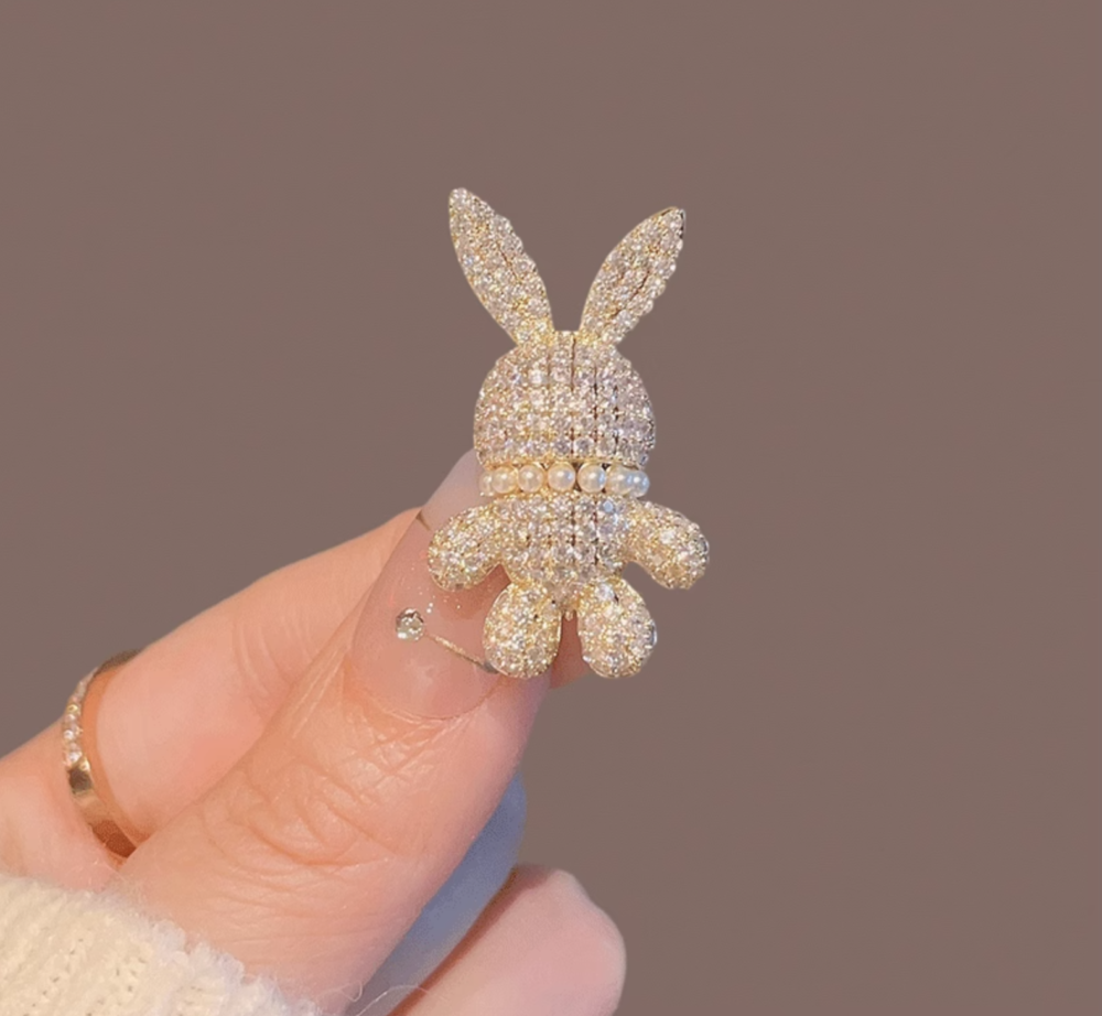 Cute 3D Rabbit Brooch in Champagne Gold1 副本