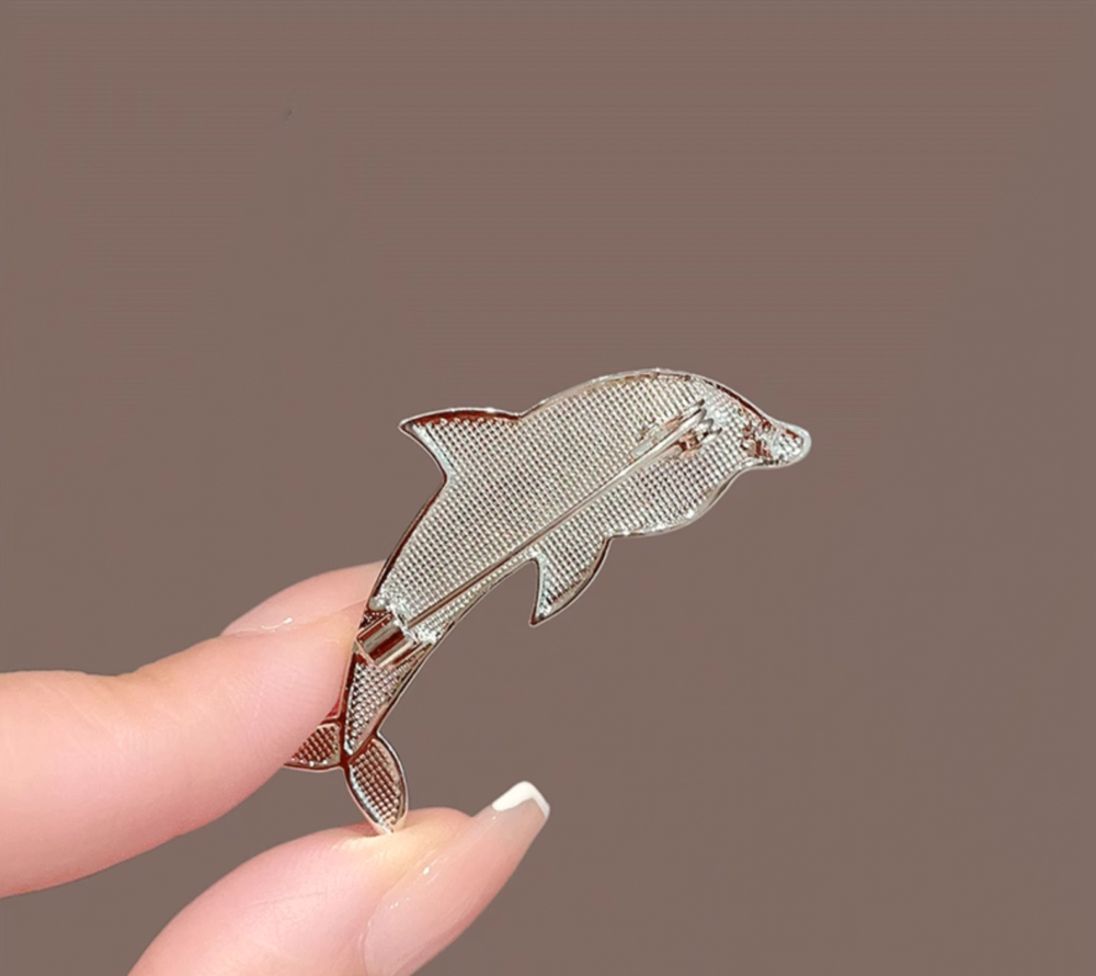 Dreamy Blue Crystal Dolphin Brooch3