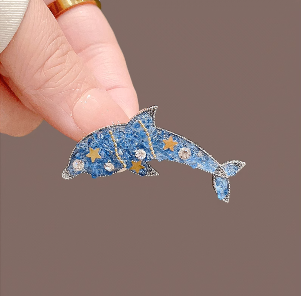 Dreamy Blue Crystal Dolphin Brooch4