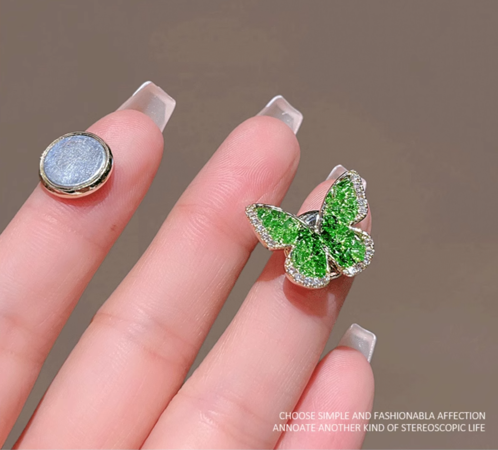 Green Crystal Clover Magnetic Brooch2