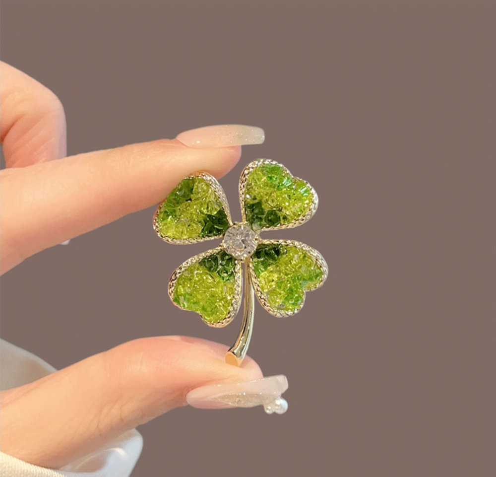 Green crystal four leaf clover brooch5