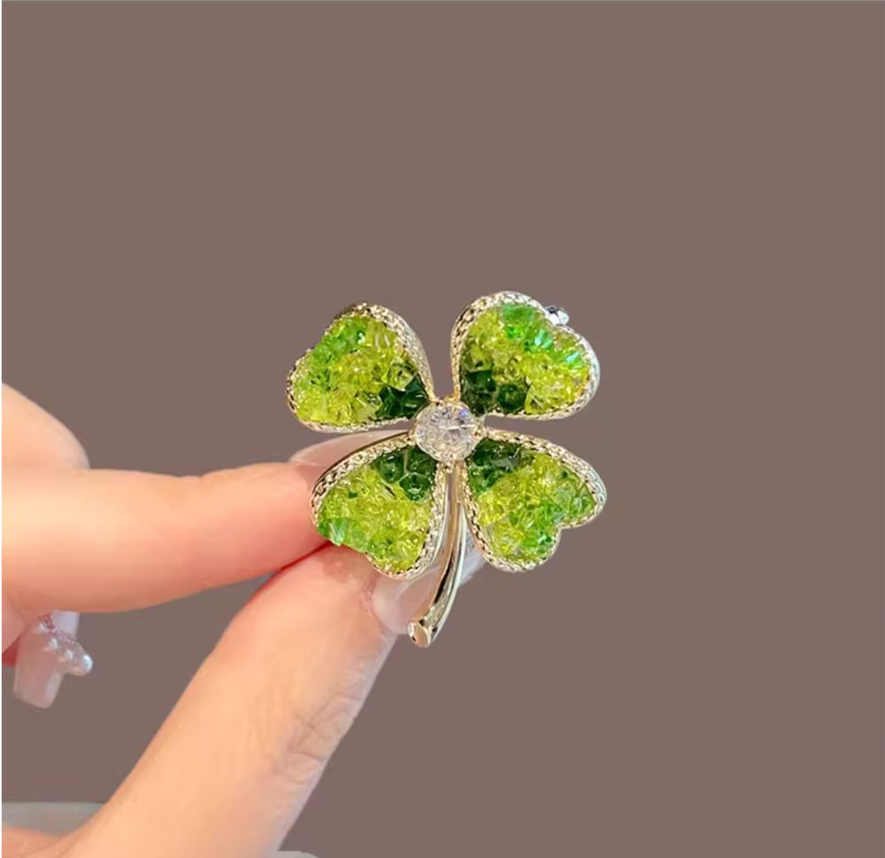 Green crystal four leaf clover brooch6