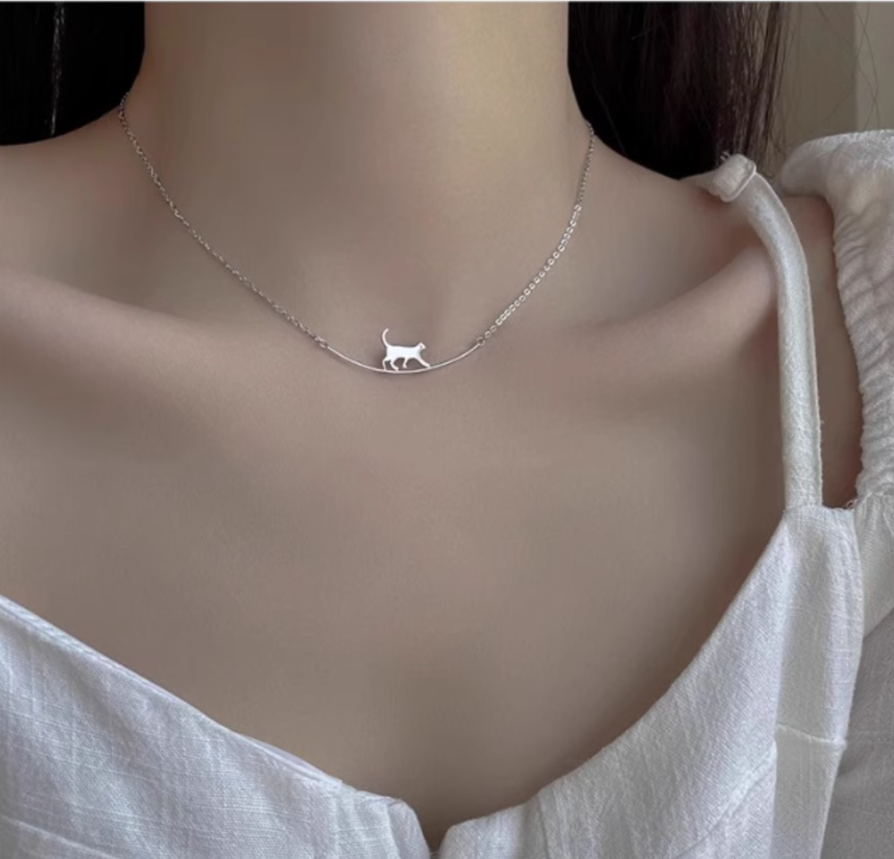 Delicate Cat Pendant Necklace in 925 Sterling Silver3