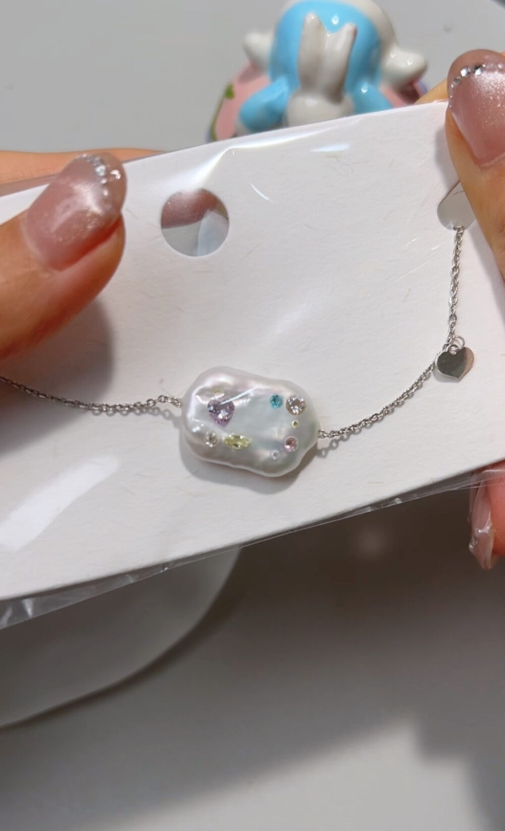 Dopamine Baroque Pendant Necklace2