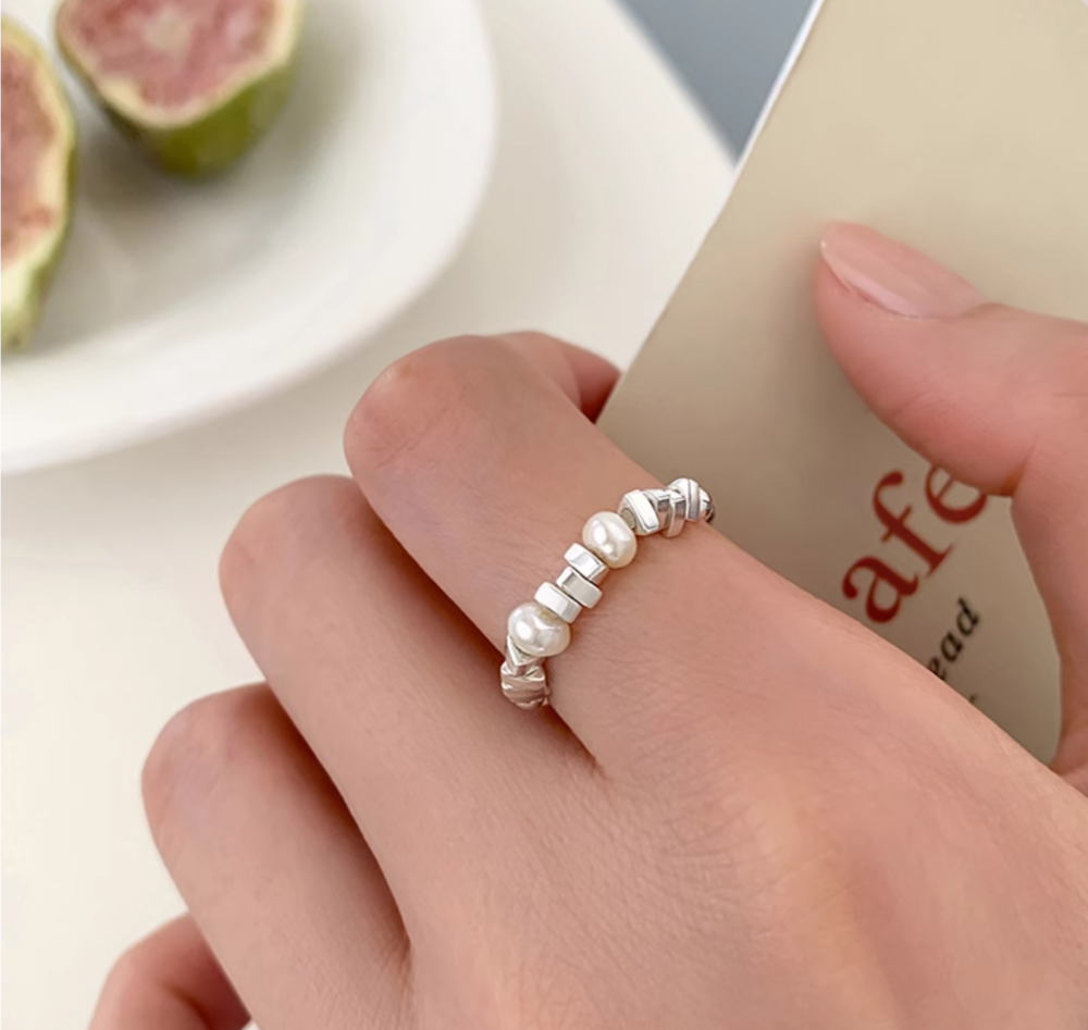 Hammered Sterling Silver Ring with Baroque Pearl3